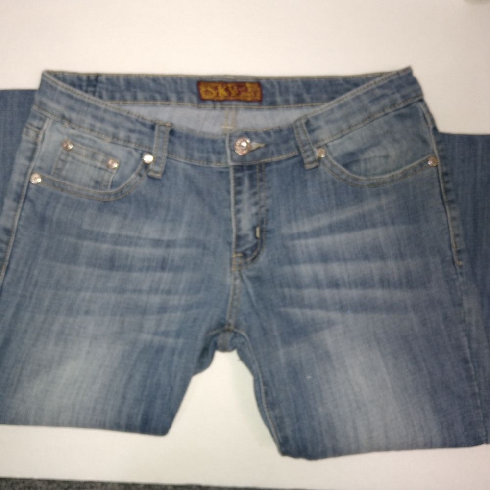 WOMEN'S JEANS